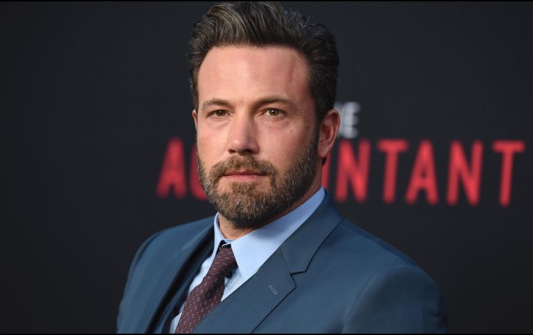 Tras criticar a Harvey Weinstein el mes pasado, Affleck tuvo que defender su propio comportamiento. AP/Archivo