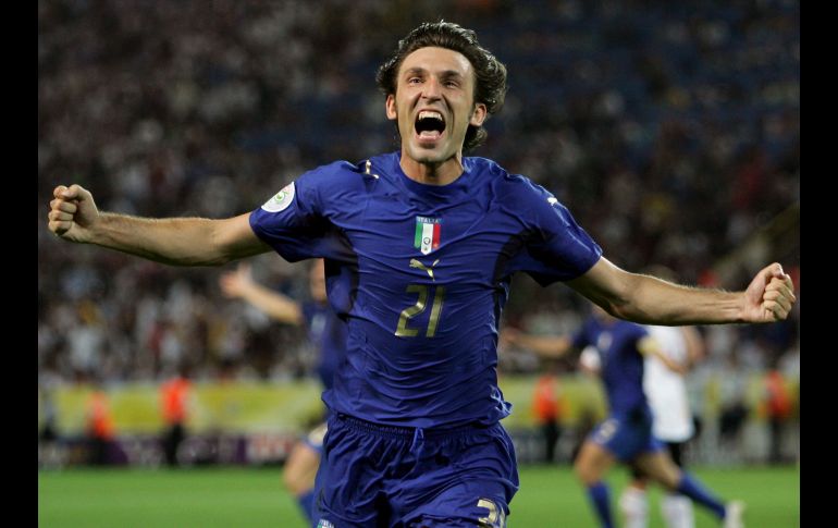 Pieza clave en el equipo que conquistó el Mundial 2006, Pirlo jugó 116 partidos con la selección italiana. En la imagen, en partido de semifinales del Mundial de Alemania. AP/ARCHIVO