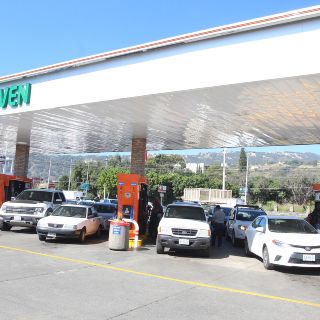 Petro Seven presenta nueva imagen en estaciones de servicio