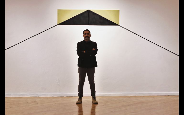 Omar Guerra. El artista presenta su exposición bajo la co-curaduría de Lorena Peña. ESPECIAL