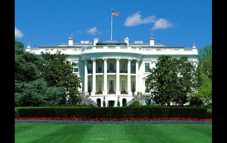 En los últimos años, varios intrusos han tratado de saltar la valla de la Casa Blanca. ESPECIAL