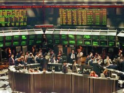 Con cifras preliminares de cierre, el principal indicador bursátil ganó 42.22 enteros. NTX / ARCHIVO