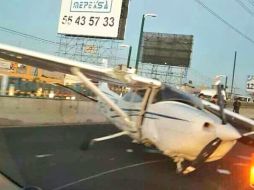 Esta mañana la aeronave despegó a las 06:15 horas de esta mañana y aterrizó de emergencia sobre el Boulevard Miguel Alemán. TWITTER / @SUUMA_CDMX