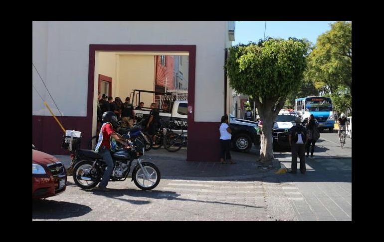 El sospechoso cuenta con al menos dos detenciones más, una robo a negocio y otra por delitos contra la salud. ESPECIAL/Policía de Zapopan