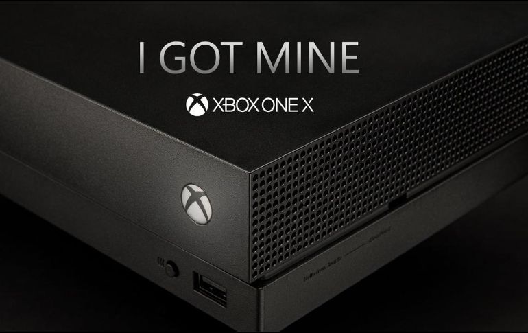 El Xbox One X corre los mismos videojuegos de Xbox One y es compatible con los accesorios que ya tienes de esta consola. Twitter / @Xbox