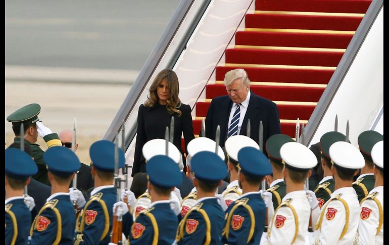 Una guardia de honor del Ejército de Liberación Popular recibió a la pareja presidencial. EFE/T. Peter
