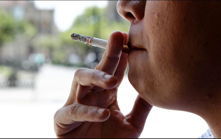 La venta de cigarros es una importante fuente de ingresos para las arcas de la ciudad estado, pero señalan que ''ningún beneficio es legítimo si cuesta la vida a la gente''. EL INFORMADOR / ARCHIVO