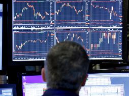 Esto se dio luego de que los senadores republicanos propusieran una demora en el recorte de impuestos corporativos. AP/ ARCHIVO