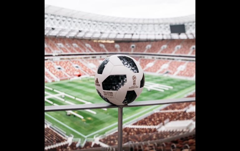 Es el primer balón oficial que incluye un chip. NTX/ESPECIAL