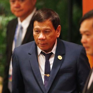 Presidente de Filipinas dice que mató a alguien cuando tenía 16 años