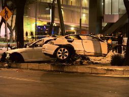 El pasado 31 de marzo el vehículo se impactó contra un poste de alumbrado público. EFE /ARCHIVO