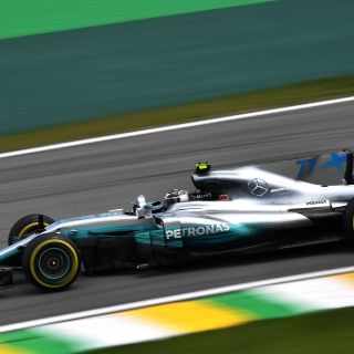 Bottas lidera los últimos entrenamientos en Brasil
