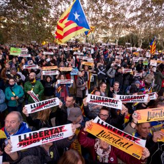 Piden libertad de separatistas encarcelados en Cataluña