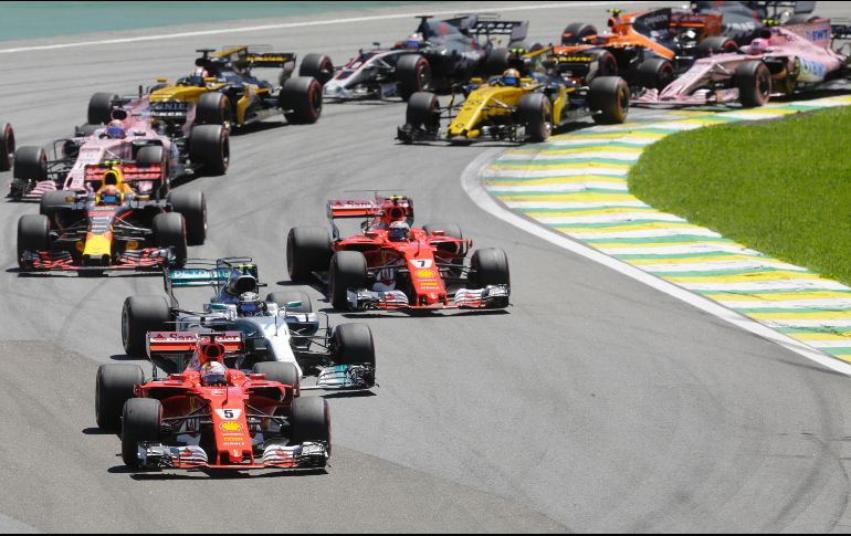 Sebastian Vettel suma su cuadragésima séptima victoria en Fórmula Uno, la quinta de la presente temporada. AP / N. Antoine