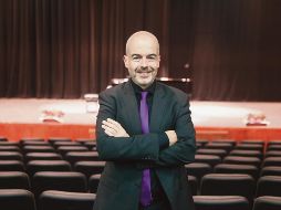 Talento. El concertista catalán, Ricardo Estrada, posa para la lente de esta casa editorial desde el Foro de Arte y Cultura. EL INFORMADOR/M. Vargas