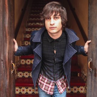 Siddhartha te canta "A la distancia"