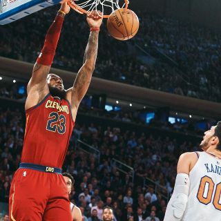Los Cavs rescatan triunfo