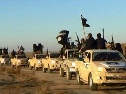 La milicia kurda YPG, miembro de las FSD, lucha con el apoyo de la coalición contra el Estado Islámico en el norte de Siria. AP/ARCHIVO