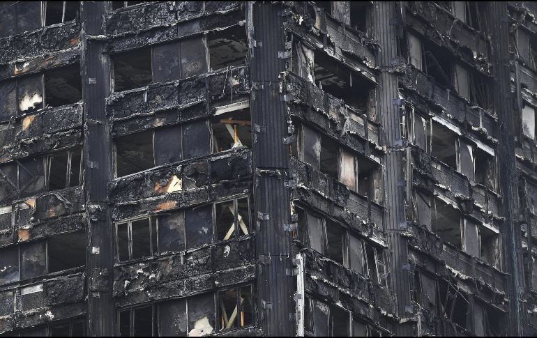 El incendio de la torre Grenfell, situada en el acomodado barrio de Kensington y Chelsea, expuso la desigualdad social en la capital británica. EFE/ARCHIVO
