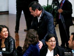 La comparecencia estaba programada para este jueves, pero el funcionario acompañó a Peña Nieto a la promulgación de la Ley de Desaparición Forzada. TWITTER / @osoriochong