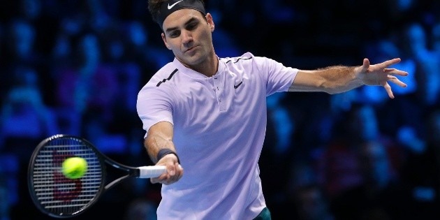 Roger Federer, con paso firme en la Copa Masters
