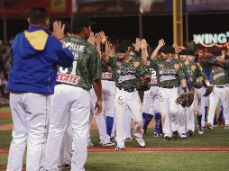 En casa, los Charros mostraron ayer el músculo para sacarse la espina de la derrota del viernes frente a los Tomateros de Culiacán. EL INFORMADOR/M. Vargas