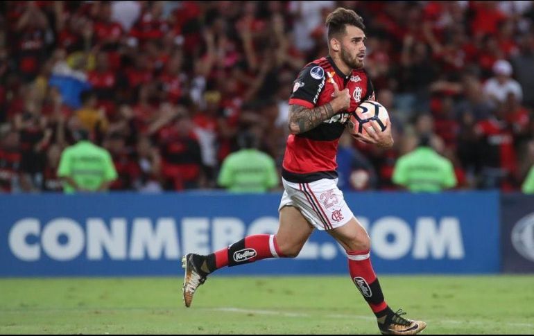 El enojo parece haber motivado a Felipe Vizeu, que anota uno de los tres goles del Flamengo. TWITTER/@Flamengo