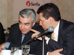 Adolfo Lagos Espinosa (izquierda), experto en las áreas de operaciones, tecnología, administración, consumo y reestructuración se integró a Televisa en el año 2013. NTX / ARCHIVO