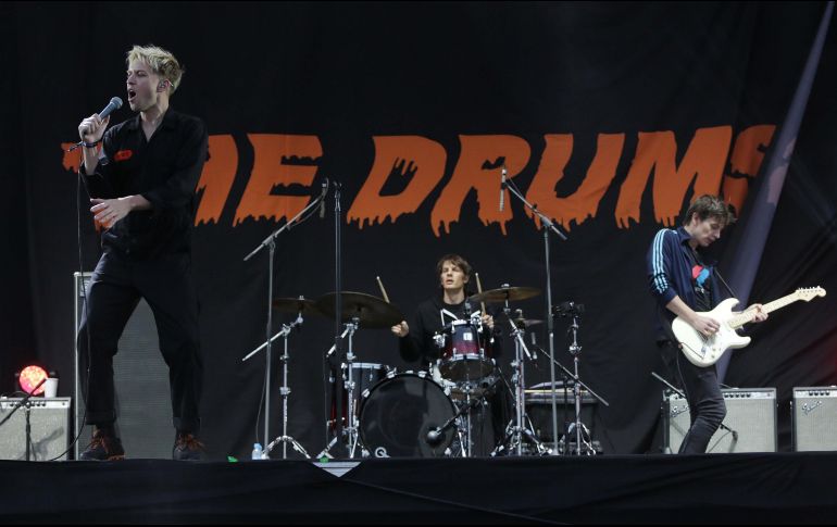 La banda neoyorquina The Drums demostró por qué es una de las bandas más queridas por el público mexicano. EFE / J. Dan López