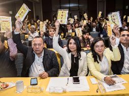 El PRD también aprobó sustituir su dirigencia en diciembre. SUN/G. Espinosa