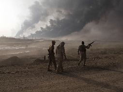 El Estado Islámico todavía domina algunas zonas desérticas en el oeste del país. AP/ARCHIVO