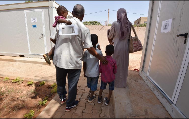 Francia será el primer país en acoger refugiados evacuados de Libia a Níger. AFP/ S. KAMBOU