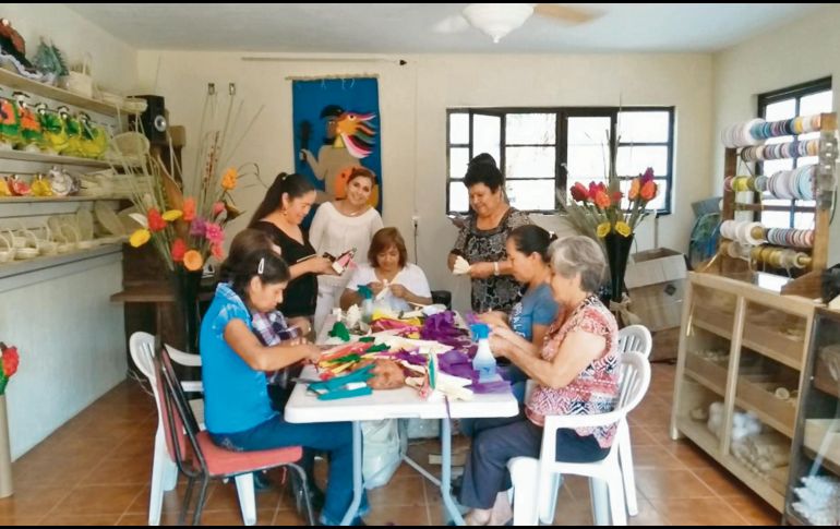 Artemaíz es un grupo de 20 artesanas, en su mayoría madres de familia. ESPECIAL