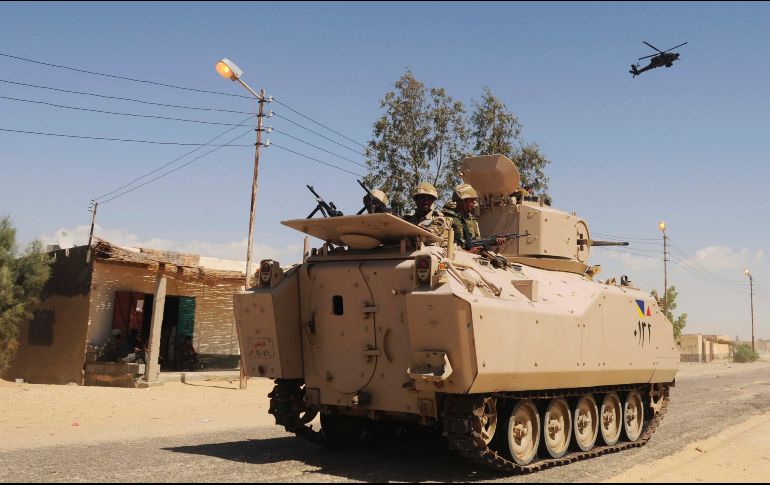 Las Fuerzas Armadas egipcias luchan contra grupos armados radicales en el norte y el centro del Sinaí. AP/ARCHIVO
