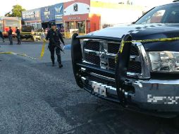 El camión de la ruta River detuvo su ruta pocos metros después de donde yacía el cuerpo. ESPECIAL/