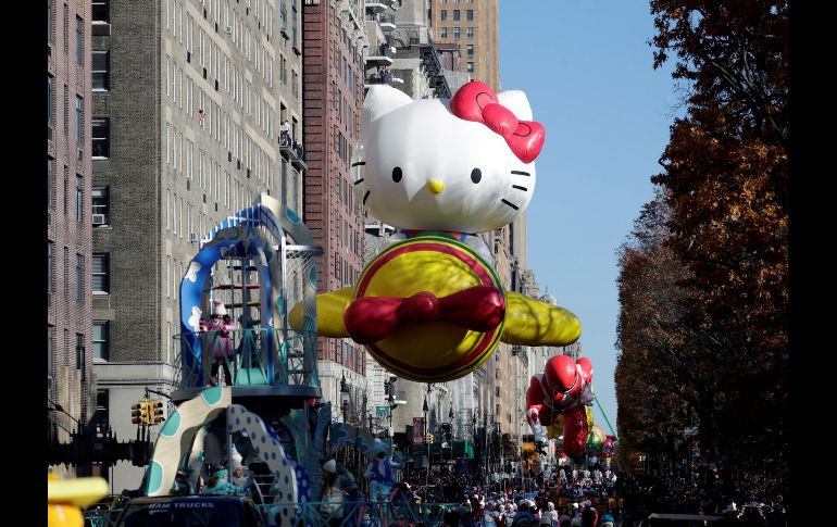 Hello Kitty estuvo presente entre las principales atracciones del día. EFE / J. Szenes