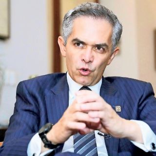 Mancera pide que candidato del Frente sea "verdaderamente ciudadano"