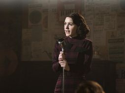 Miriam “Midge” Maisel se convierte en una estrella de comedia accidentalmente, y encuentra una vía de escape. ESPECIAL