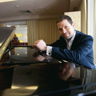 José Luis Altamirano llega al Teatro Degollado