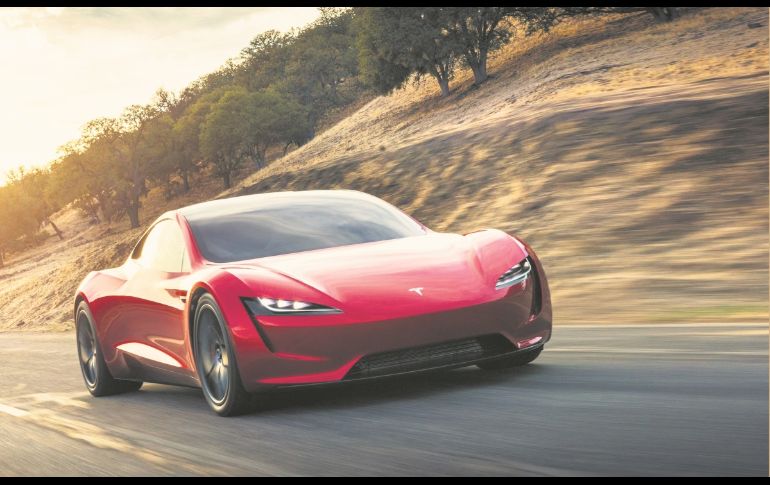 La NOVEDAD de la semana es el impresionante Tesla Roadster