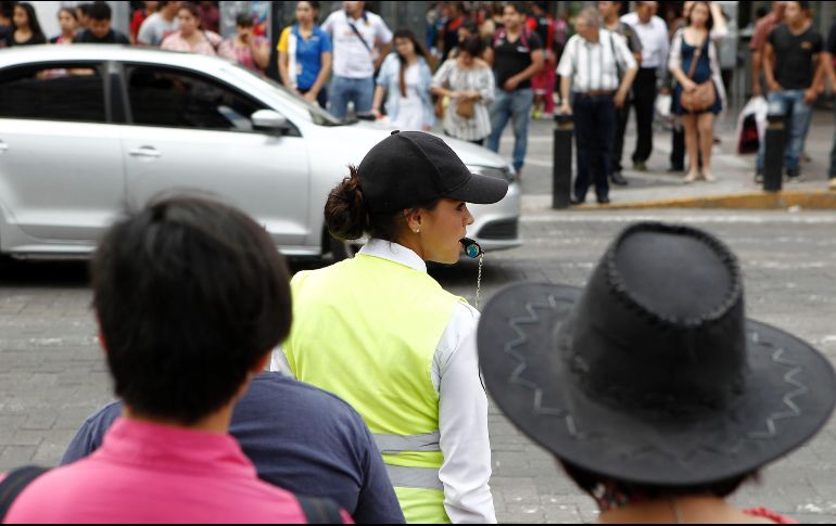 Autoridades recomiendan tomar en cuentas las restricciones viales para evitar congestionamiento vial. EL INFORMADOR / ARCHIVO