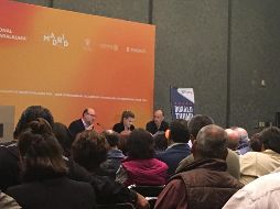 Ricardo Raphael, Ana María Salazar y Julio Patán, durante la presentación del libro en el que participan. EL INFORMADOR
