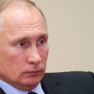 Putin pide a países que poseen armas químicas que las destruyan