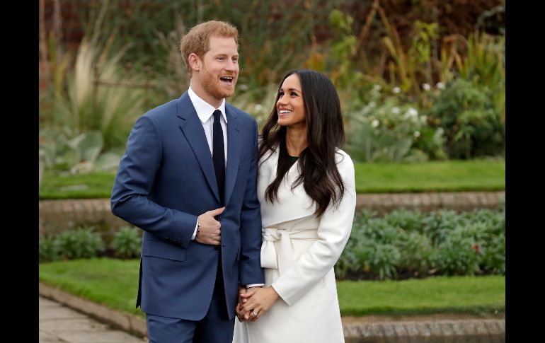 El príncipe y Megan posaron para los medios en el Jardín Sunken del Palacio Kensington. AP/M. Dunham