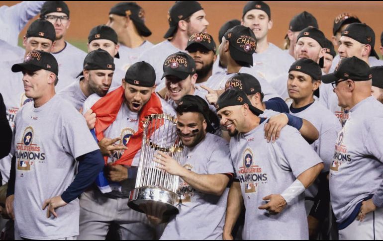 Campeones. Los Astros vencieron este año en la Serie Mundial a los Dodgers de Los Ángeles. AP