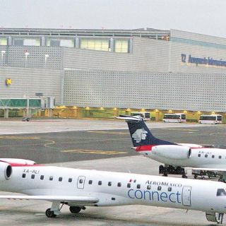 Paro laboral en Aeroméxico provoca cancelación de vuelos en CDMX