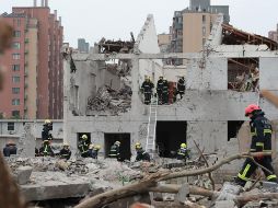 La identidad de las víctimas corresponde a la del padre y el primo del propietario de los explosivos que provocaron la detonación, informan. AFP