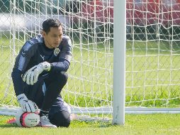 En Guadalajara están buscando cerrar otro portero de cara al próximo torneo. MEXSPORT/ARCHIVO