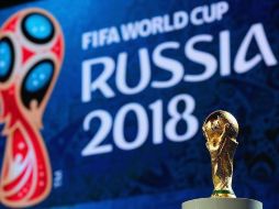 Una vez terminada la ceremonia del viernes, el trofeo reanudará su gira. en la que recorrerá más de medio centenar de países. TWITTER