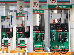 Al momento sólo Pemex abastece de combustible a las alrededor de 12 mil estaciones en el país. EFE/U. Basurto